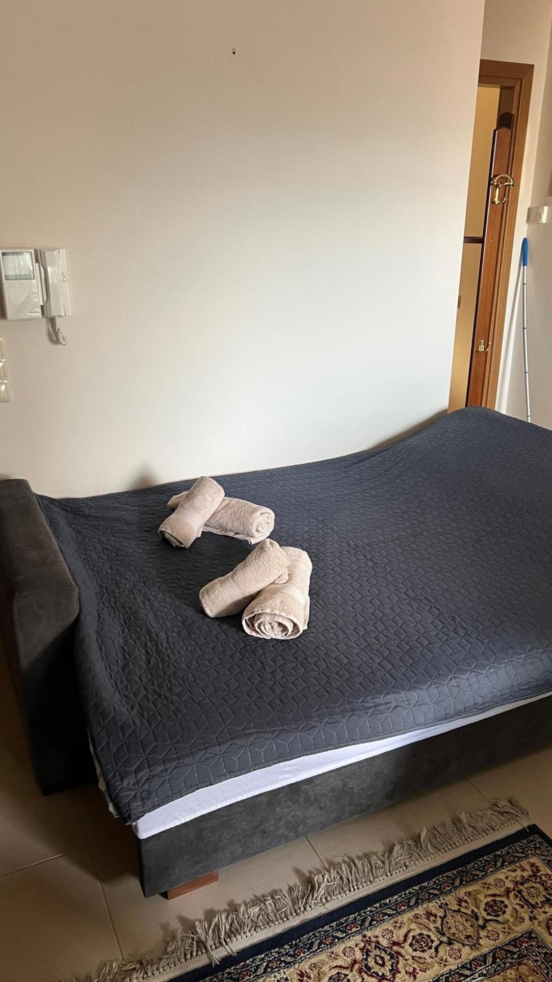 πανέμορφο δίπλα από το κέντρο! Apartment *